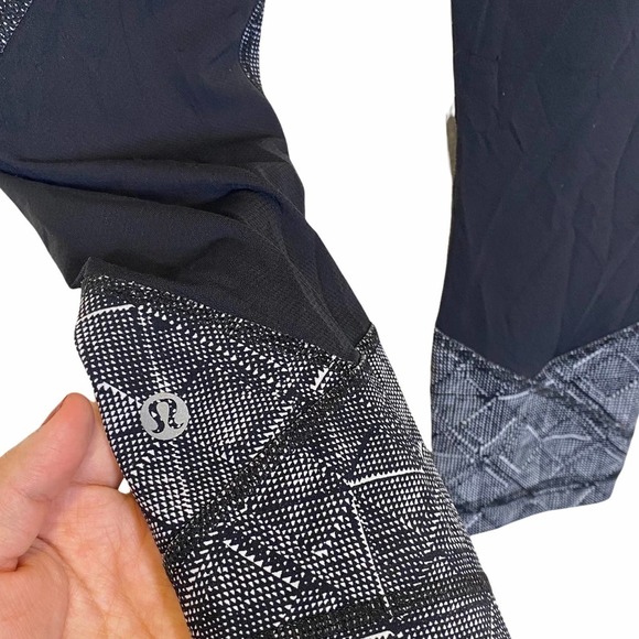 Lululemon Pace Rival Crop in n Formation Alpine White Black (22") sz 4 - Picture 6 of 6